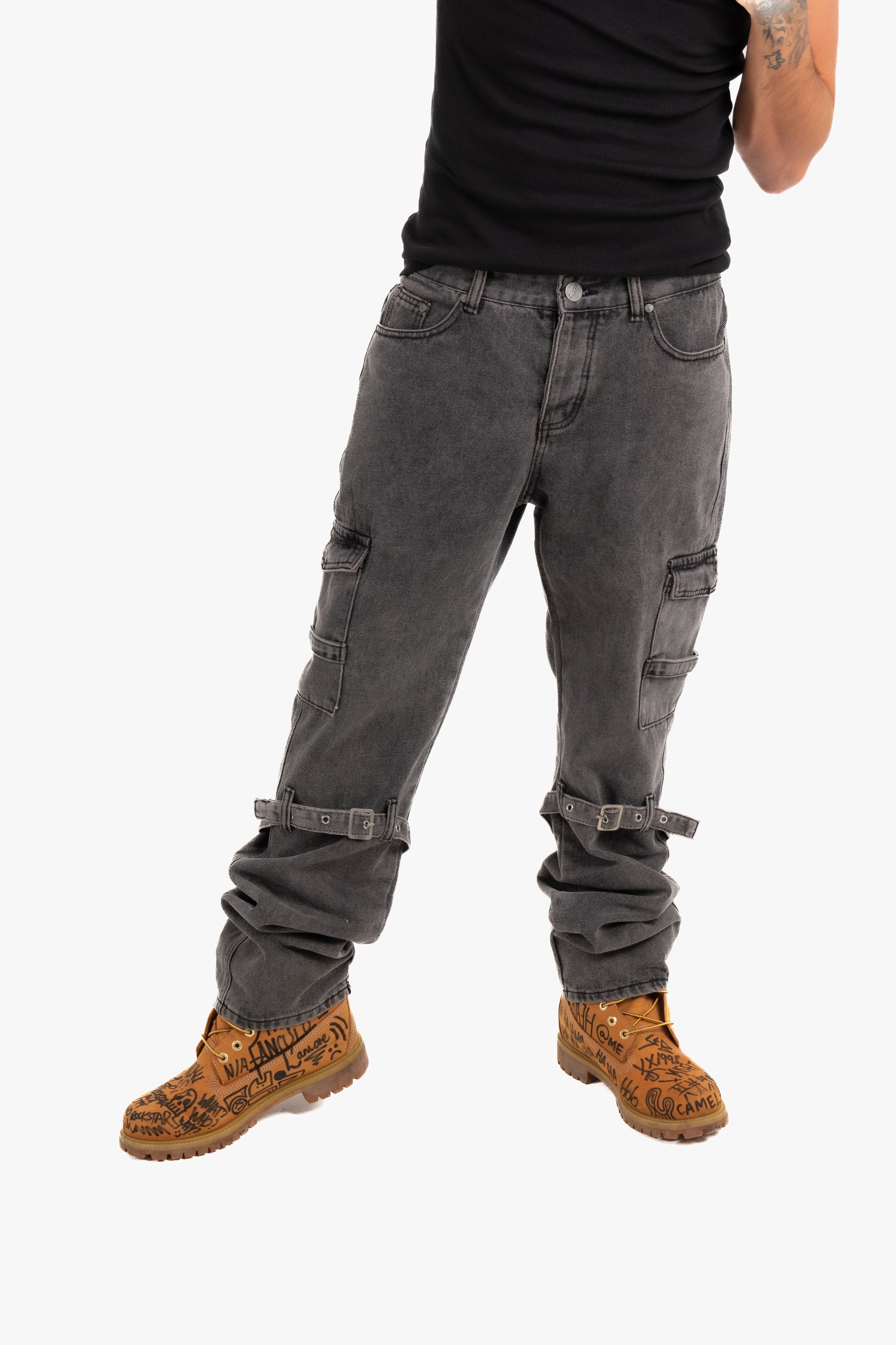 Relaxed Cargo Jean with Strap in Black Wash